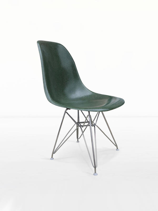 Eames Side Chair DSR en fibre de verre