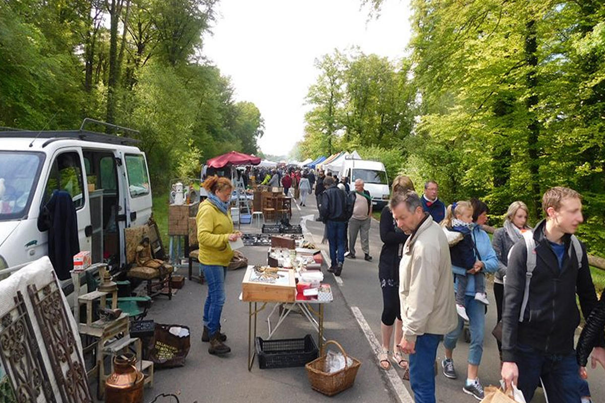 Les 10 Vide-greniers Et Brocantes Incontournables Du Mois De Mai ...