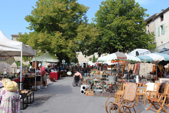 Les 10 Vide-greniers Et Brocantes Incontournables Du Mois D'août ...