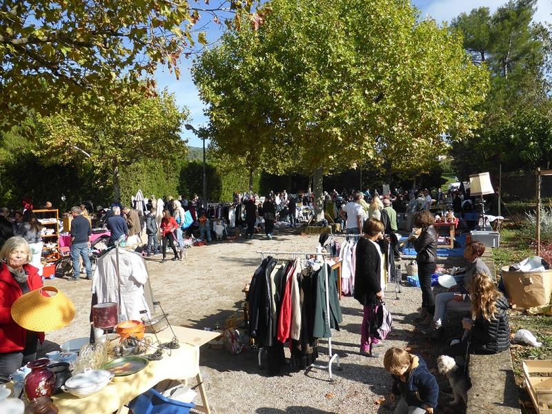 Brocante Et Vide Grenier Aix En Provence 13080 Brocabrac