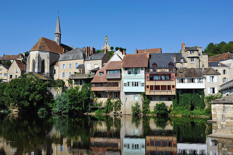 Maisons suspendues à Argenton-sur-Creuse